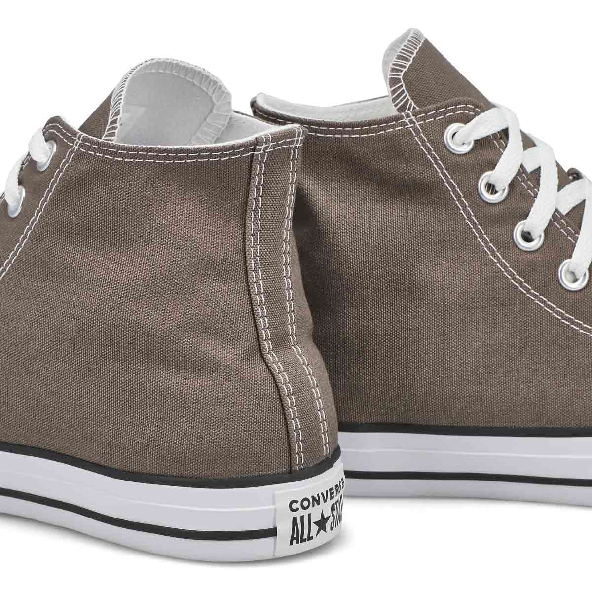 13801-chuck-taylor-all-star-hi-men-1.jpg