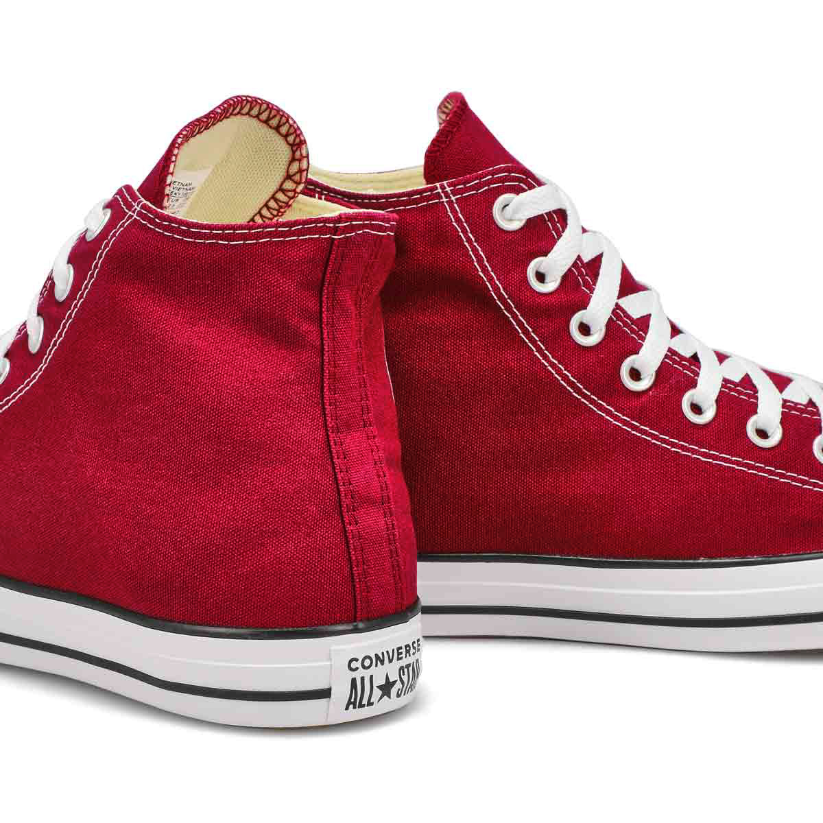 13801-chuck-taylor-all-star-hi-men-1.jpg