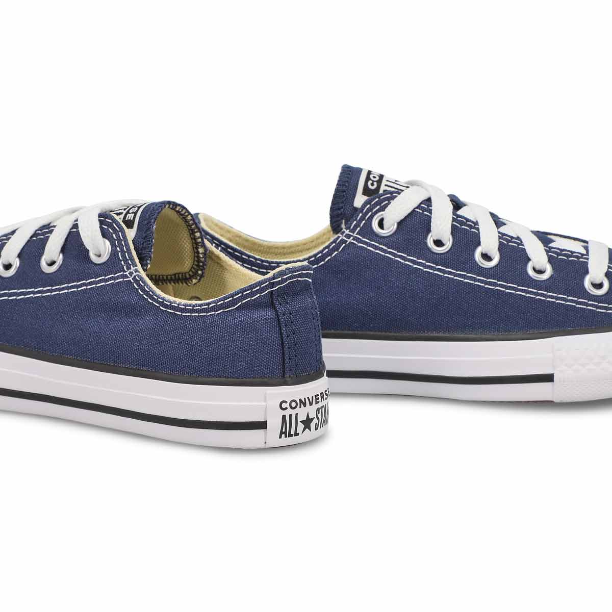 26674-chuck-taylor-all-star-girls-1.jpg