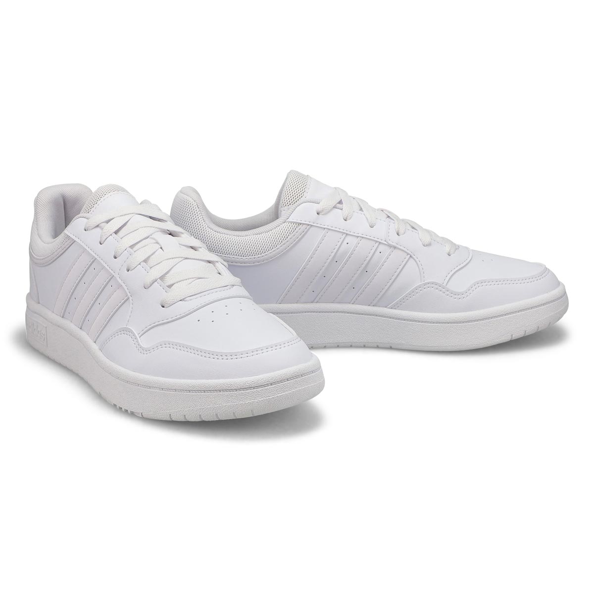 44061-hoops-3-0-low-women-1.jpg