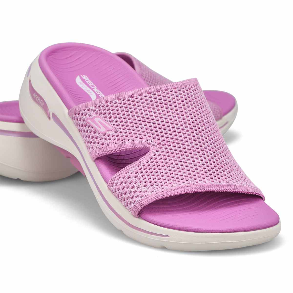 9272-go-walk-arch-fit-women-1.jpg